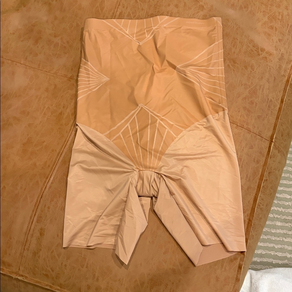 NWT Honeylove ShadowSculpt High-Waist Short - L - Picture 2 of 6